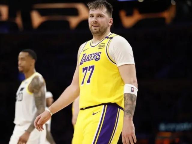 开云体育-湖人高规格接待 东契奇首秀没过瘾 直言有点害羞