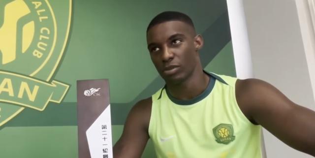 开云官网-法比奥：要带领球队前进 愿用金靴奖杯换冠军奖杯